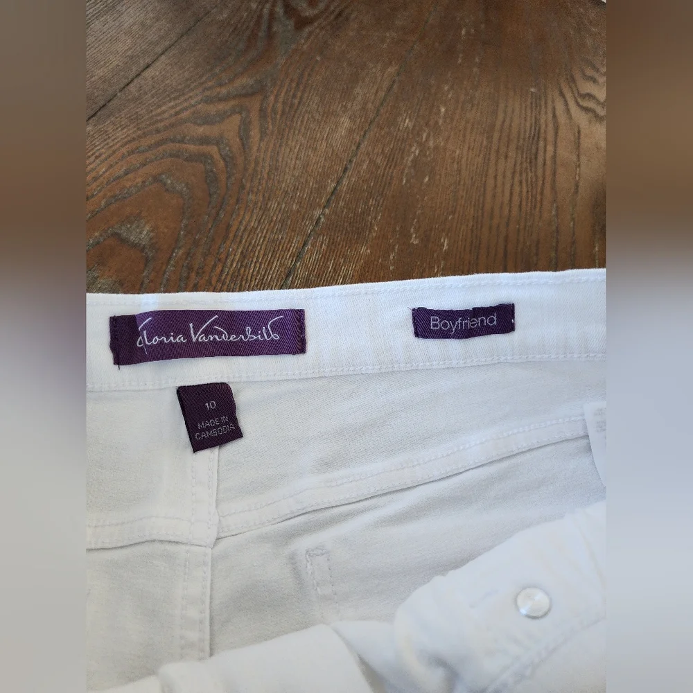 NWT Gloria Vanderbilt Cuffed Boyfriend Jean Size 10 Color White - Picture 4 of 7